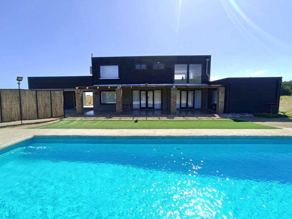 Casa Dedal de Oro Houses for Rent in Algarrobo, Valparaíso, Chile