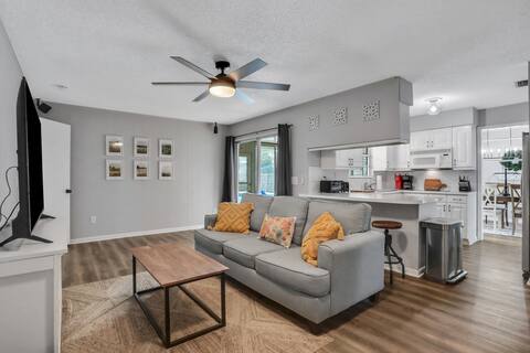 NEW Private OrangePark PoolHome wsh/dry Beach45mn