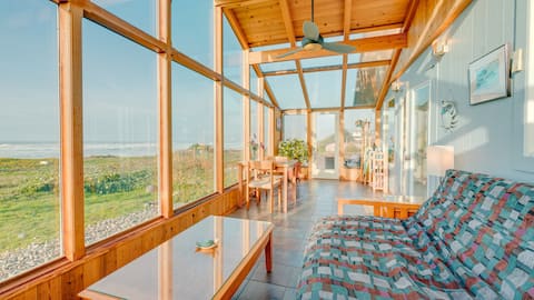 Lands End - Ocean Front w/Beach Path & Spa