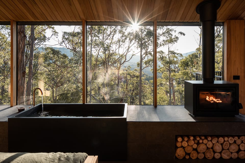 An architect-designed cabin in the Huon Valley, Glen Huon, Tasmania, Australia, photo 1 of 10