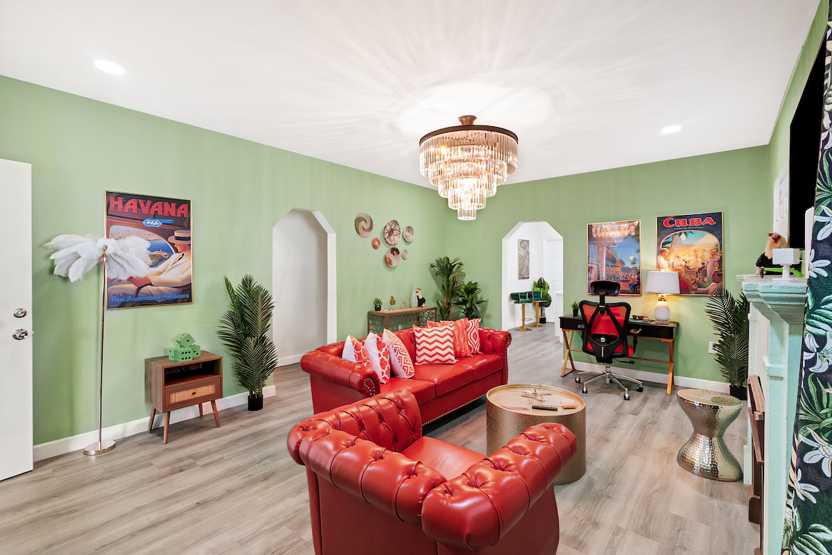 Top performing Airbnb: NEW! Miami Havana Nights Villa! Walk Calle Ocho ! in Latin Quarter