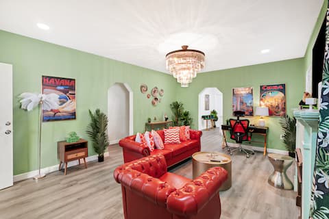 Top performing Airbnb: NEW! Miami Havana Nights Villa! Walk Calle Ocho ! in Latin Quarter