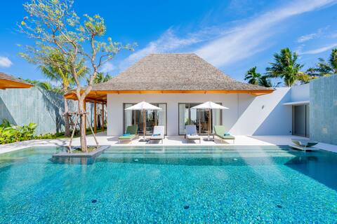 Promotions! Brand New 4BR Villa with 15m Pool- V10
