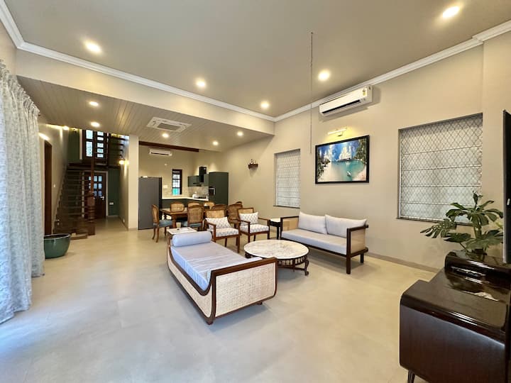 Silver Sand Villa