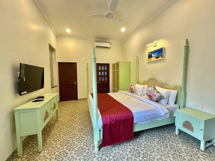 Silver Sand Villa