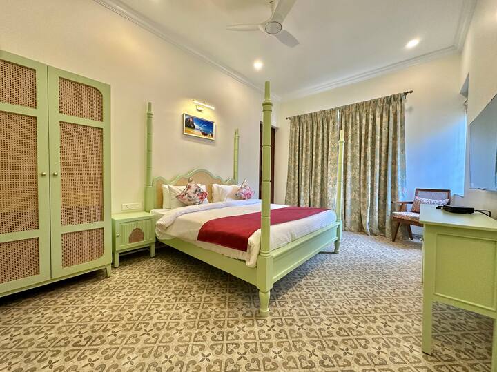 Silver Sand Villa