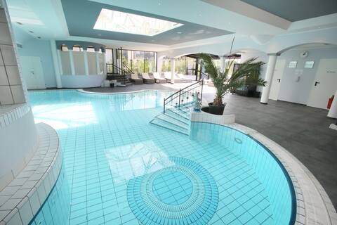 25h-SPA-Residenz POOLs IN & OUT, Garden & 
Beach