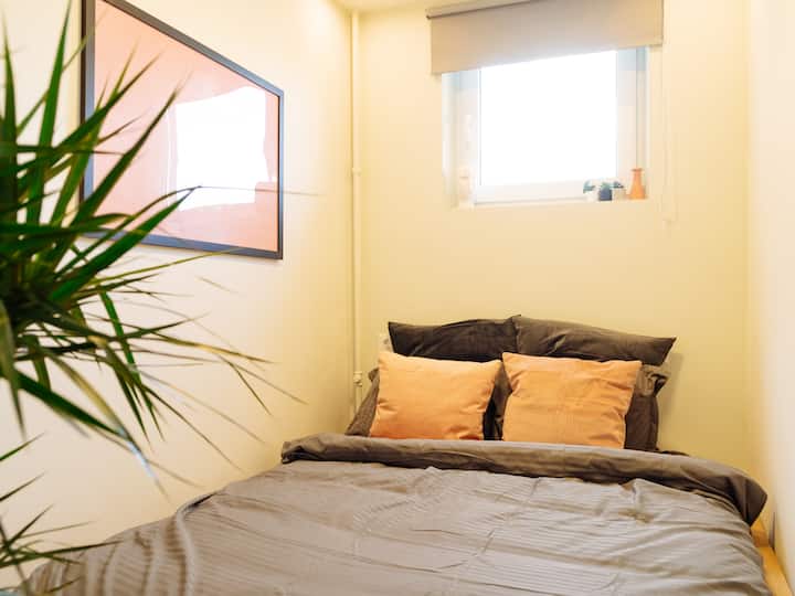 غرفة النوم 2