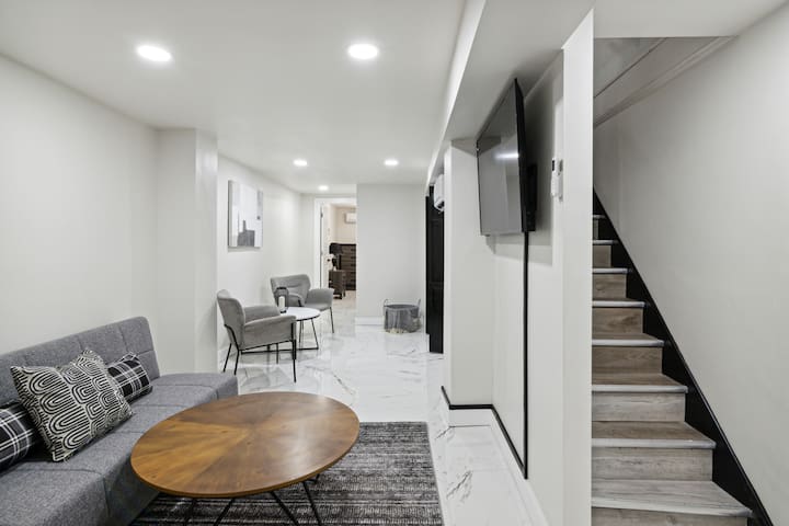 New and Luxury 4BD 3BA/APT in Hoboken 15min to NYC gallery image 4