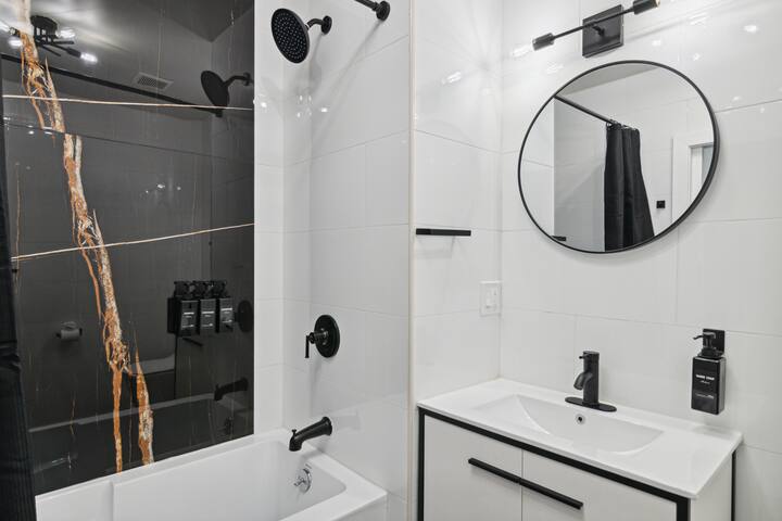 New and Luxury 4BD 3BA/APT in Hoboken 15min to NYC gallery image 5