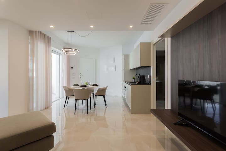 Palazzo Lux Stays 4 Ciro, Beach, Sea View, Centre