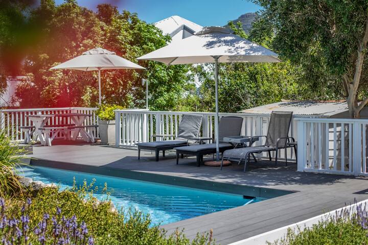 Family-friendly home, near the beach and winefarms gallery image 4