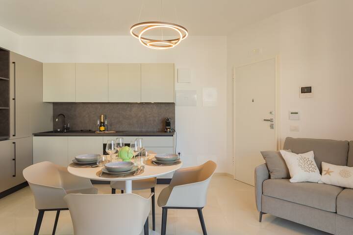 Palazzo Lux Stays 6 Sole, Beach, Sea View, Centre gallery image 3