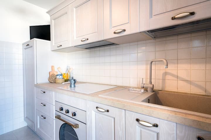 Guesthost- La Casita Apartment With Pool - Cisternino