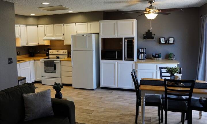 Warm & Welcoming Townhome