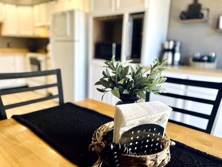 Warm & Welcoming Townhome