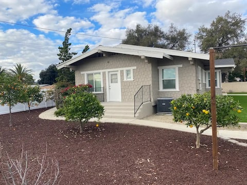 Newly Furnished California Bungalow–Near Colleges