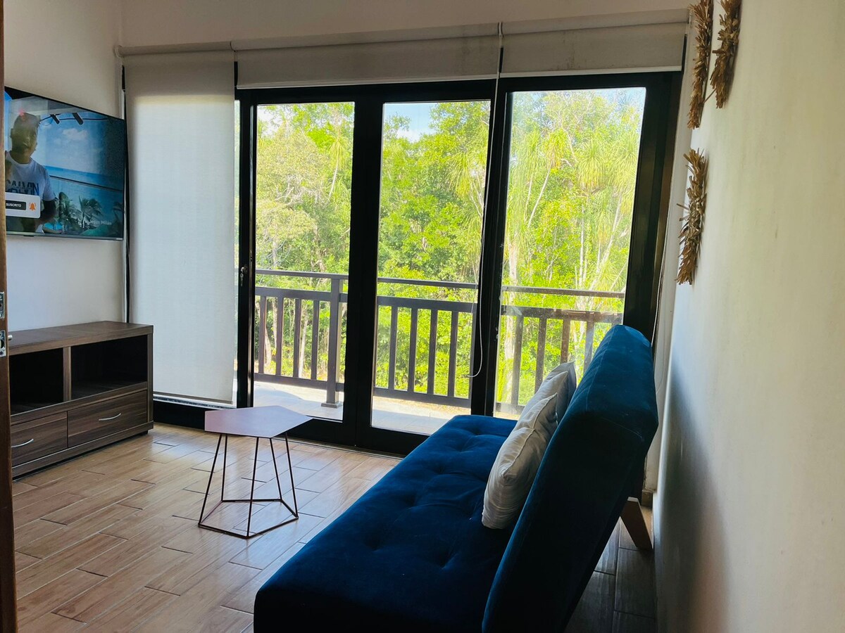 Popular Airbnb listing: Tsunuum Master Suite· Relax Stay· Pool. Aldea Há in Aldea Ha