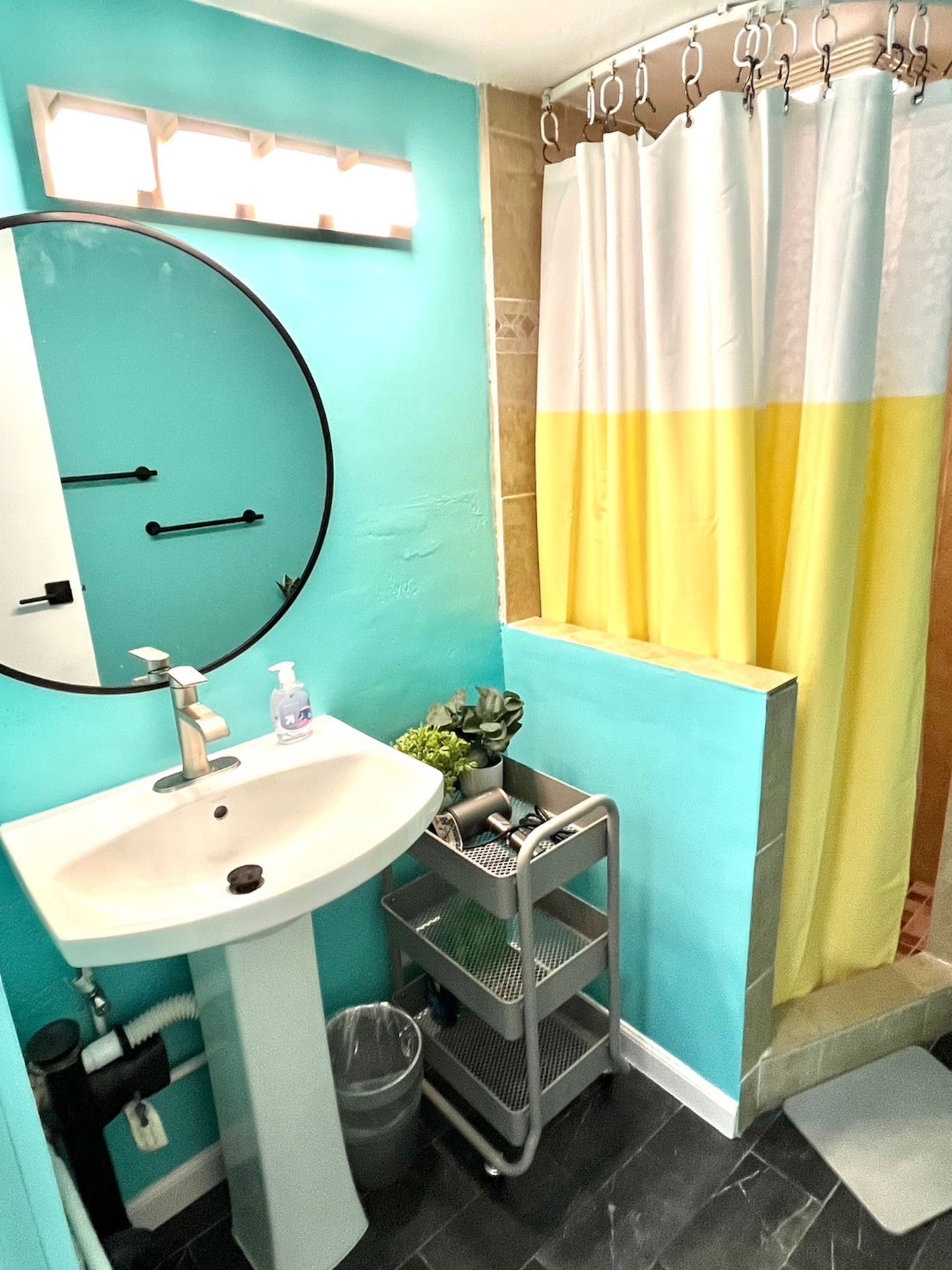 Condo in Honolulu · ★4.56 · 1 bedroom · 1 bed · 1 private bath - Image 15