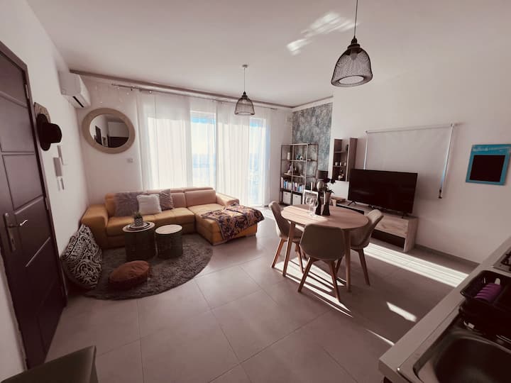 La88 Sweethome Penthouse With Jacuzzi - Malta