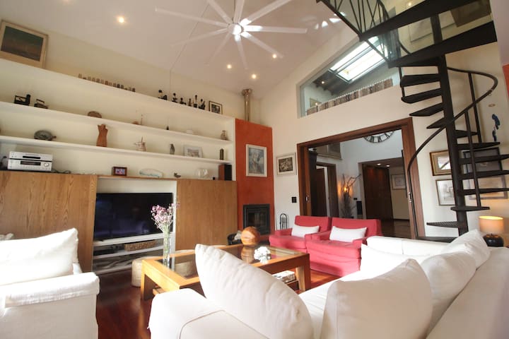 CV Real Estate managed Airbnb listing 2