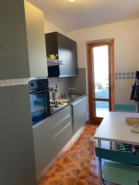 Top performing Airbnb: Terrace with a sea view, weekends in Castiglione Della Pescaia