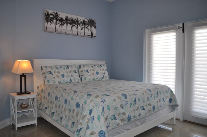 King suite with access to your Gulf front deck
