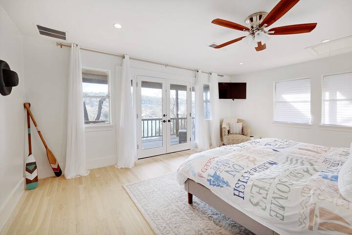 *Dock | COZY Lake House gallery image 4