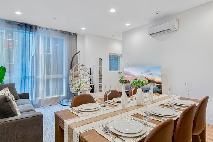 CapHill 3B3B, Space Needle, Free Parking & A/C gallery image 2