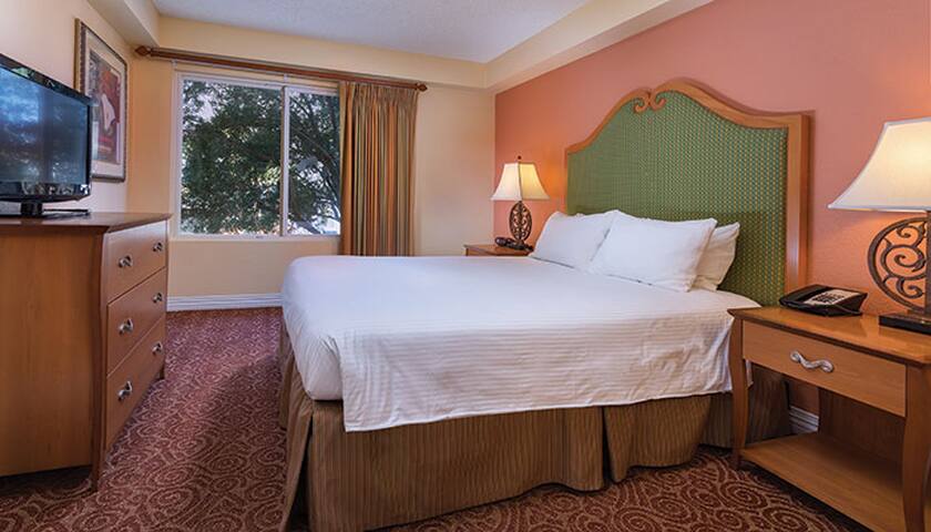 2 BR Las Vegas Resort Condo gallery image 2