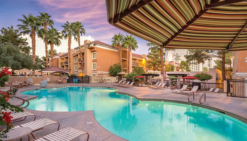 2 BR Las Vegas Resort Condo