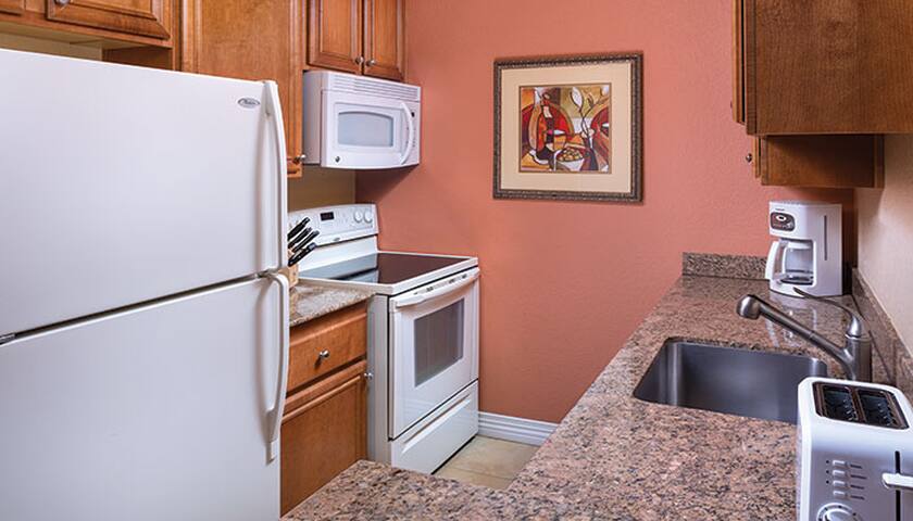 2 BR Las Vegas Resort Condo gallery image 4