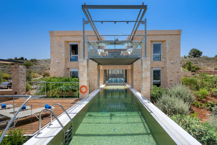 Villa Kaminia, design innovation