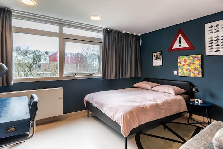 宽敞的卧室nr 2 -标准双人床+添加床垫的能力 