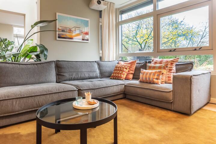 Stunning villa with heated pool gallery image 4