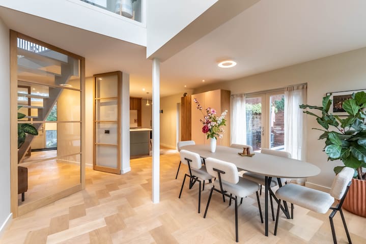 Stunning villa with heated pool