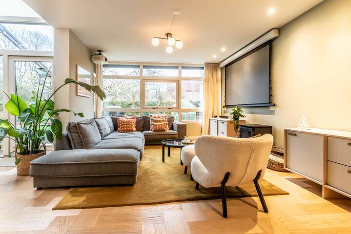 Stunning villa with heated pool gallery image 2