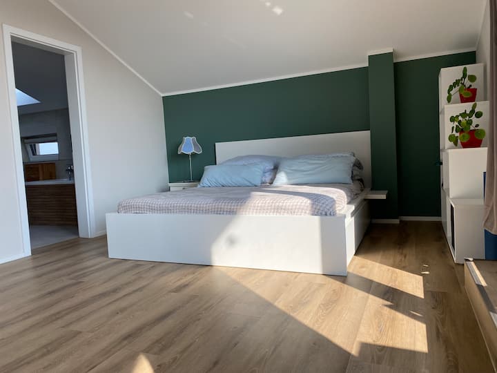 Bett 180x200