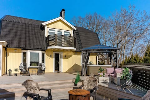Lovely villa in Stortorp