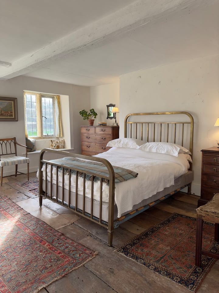 غرفة النوم 2