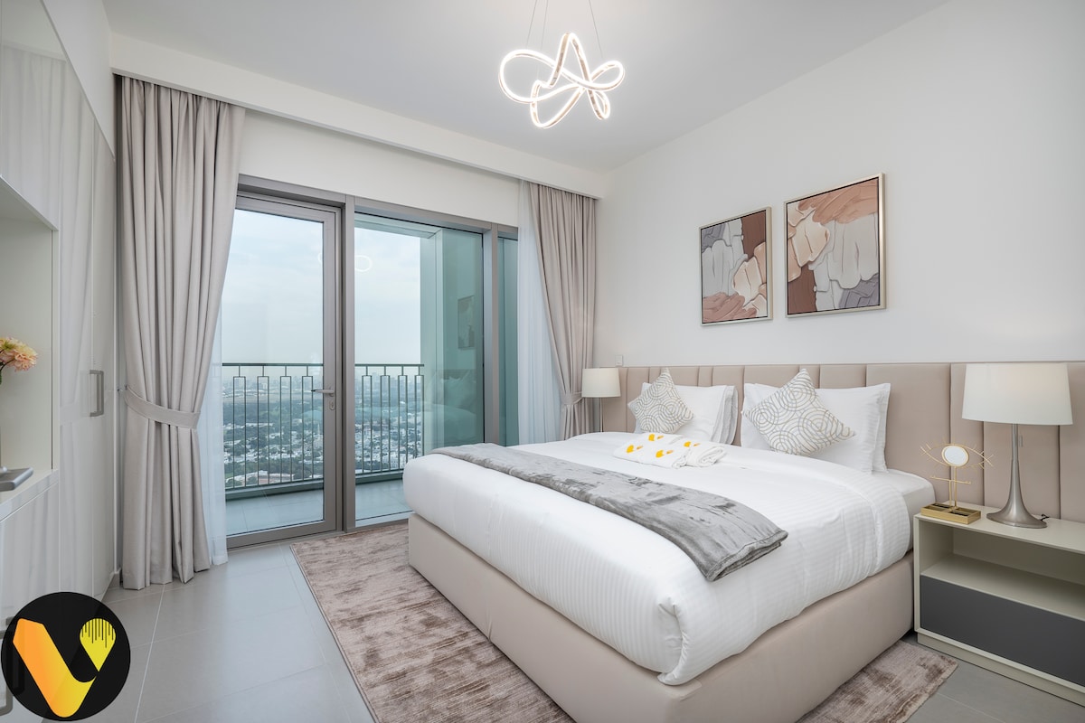 1-Bedroom Apartment · Downtown Views II 4