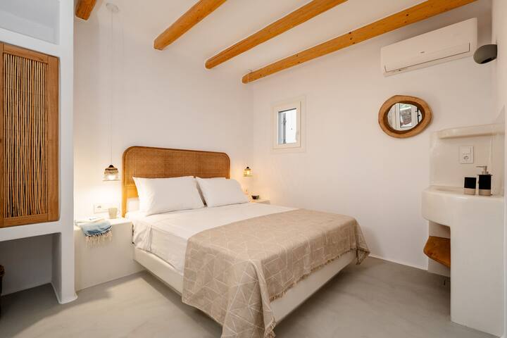 Villa Iremia gallery image 2