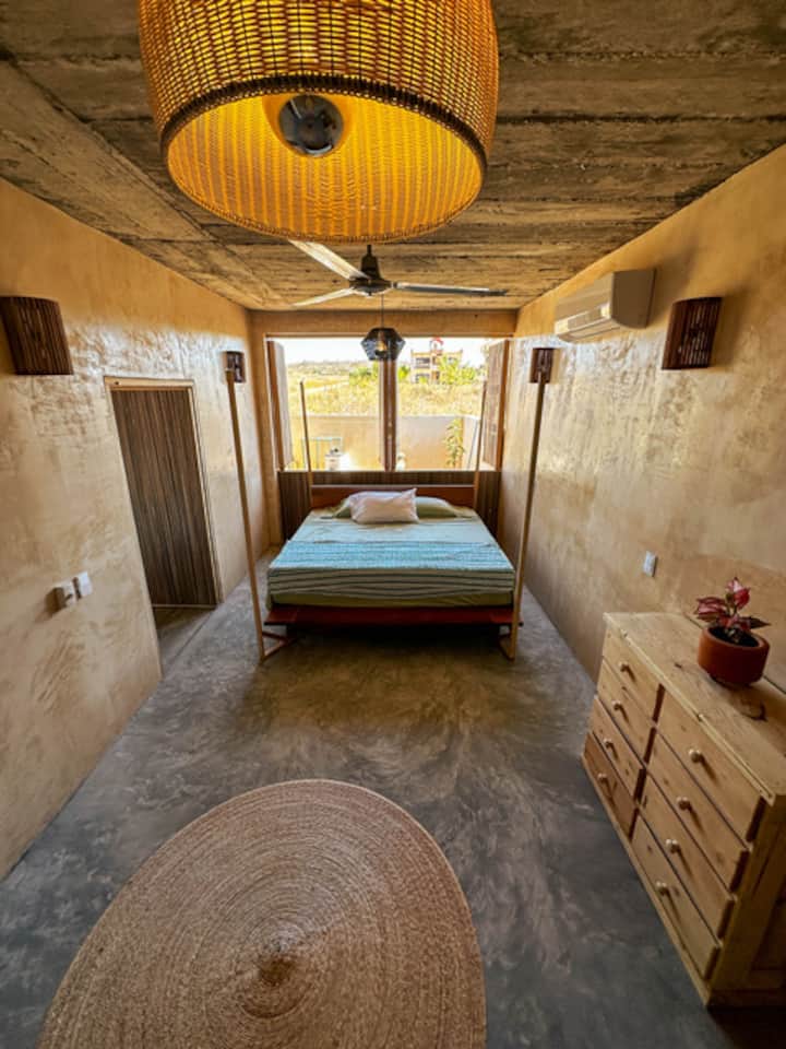 Ყველაზე ქვედა საძინებელი.