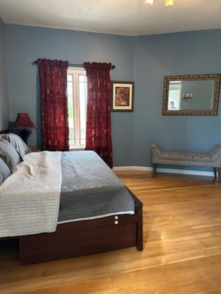 საძინებელი 1