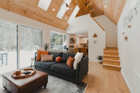 Ramblin' Rose - Wild Lily Cabins