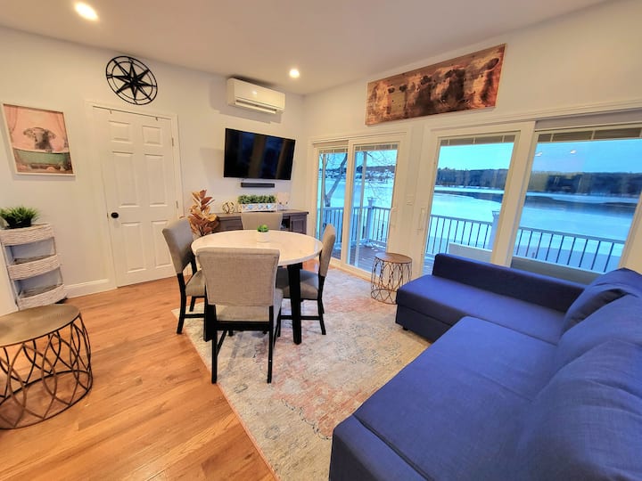 Winnipesaukee Lakefront Luxury Unit #5 W Hot Tub - Laconia, NH