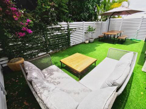 Green Garden Apartment