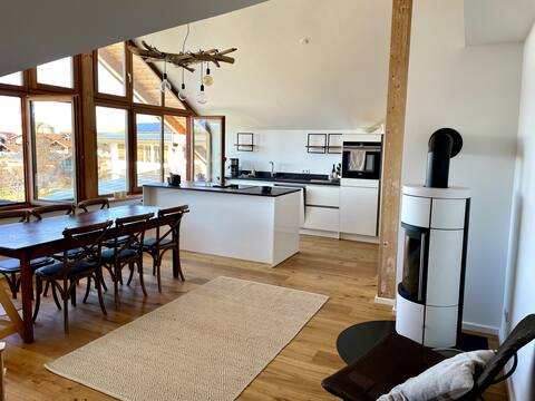 Chiemsee Living Dream view and balcony. Lake & mountains