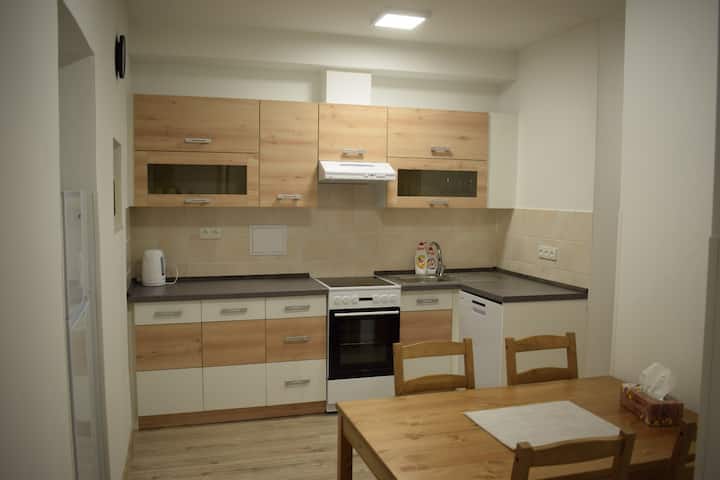 U Jonášů, Apartmán 2 - 7 Osob V Apartmánu U Znojma - Znojmo