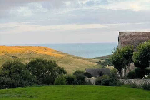 3 Bedroom Coastal Cottage